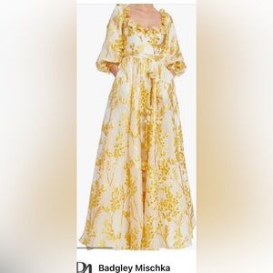 Stunning regal elegant gown metallic. Gold with yellow and white floral print